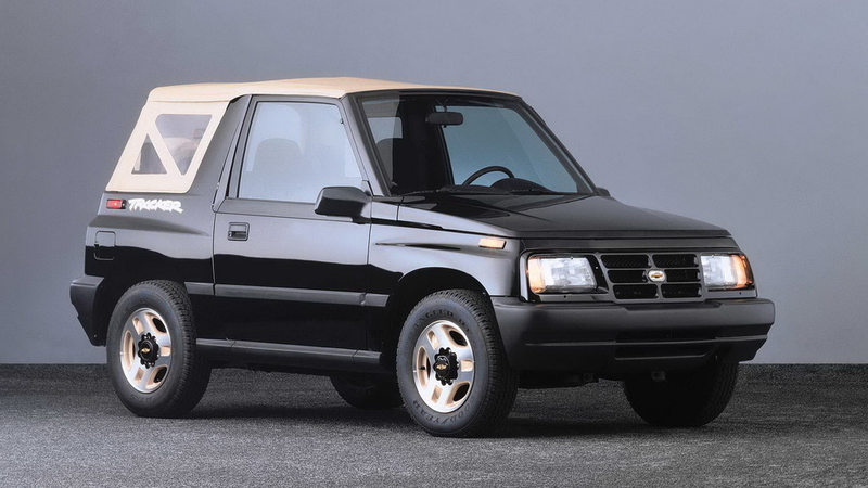 Illustration for article titled Compact Convertible SUVs Of the '90s: A Retrospective